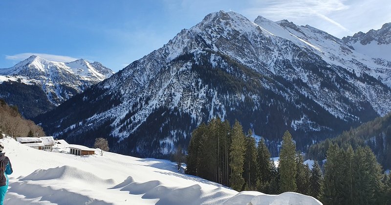 Klassenfahrt in den Schnee - Skifahren im Kleinwalsertal