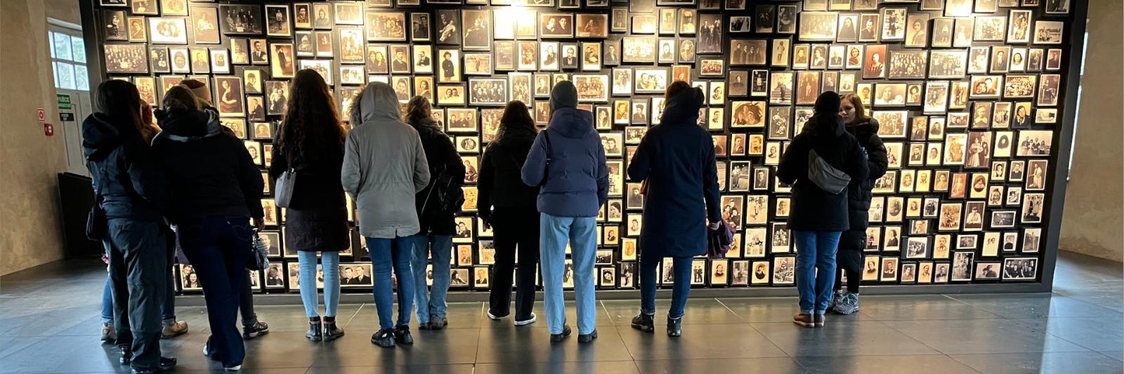 Unterstützte Gedenkfahrt ins Konzentrationslager Auschwitz